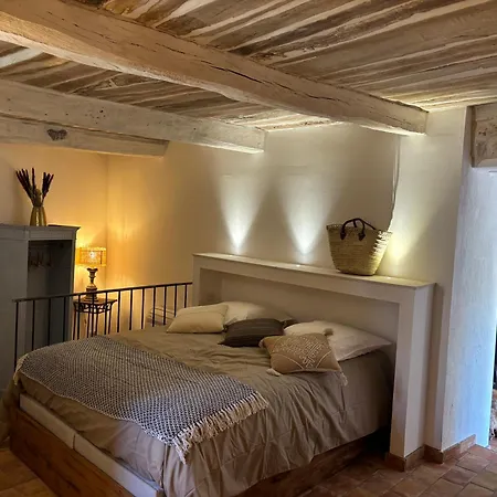 L Ostau De La Treille 4*