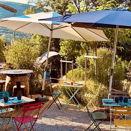 L Ostau De La Treille Pensionat 3*