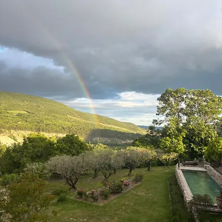 L Ostau De La Treille